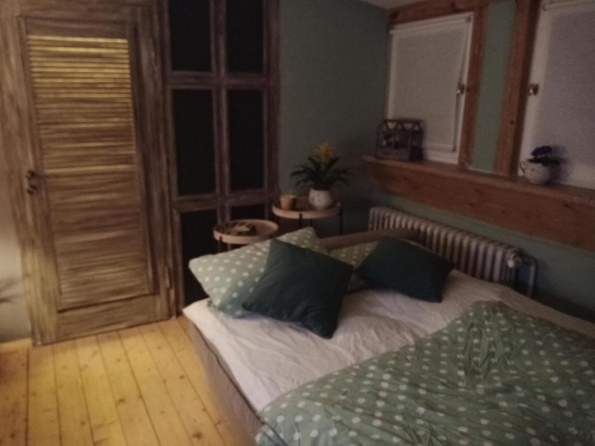 Linas Toepferhof Apartamento Weißenfels Exterior foto