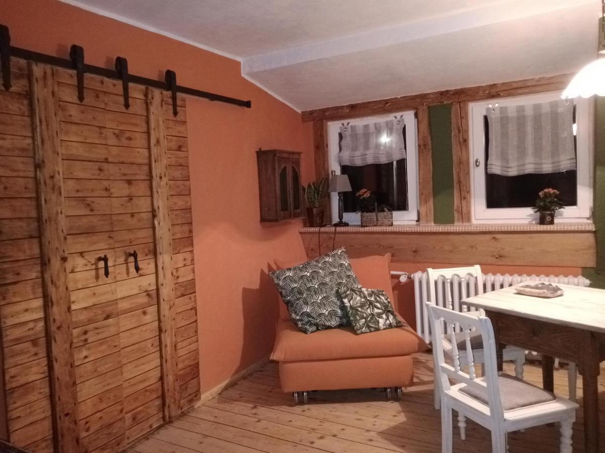 Linas Toepferhof Apartamento Weißenfels Exterior foto